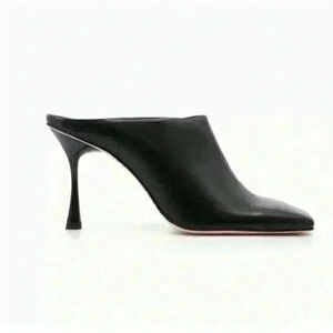 Studio Amelia “Chisel 90 Mule" In Black Leather Size 38 Or US Size 8 EUC!